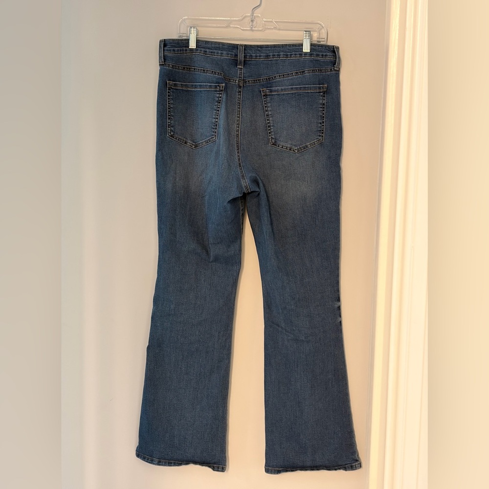 Women’s High-Rise Button-Fly Jeans - Picture 3 of 3